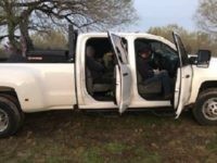 19 Migrants packed into smuggler's pickup truck -1 19 Migrants packed into smuggler's pickup truck. (Photo: U.S. Border Patrol/Laredo Sector)