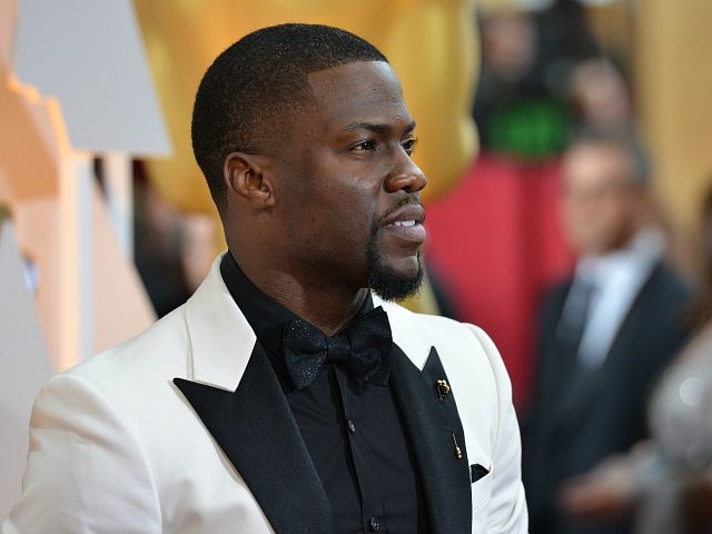 Kevin Hart arrives on the red carpet for the 87th Oscars on February 22, 2015 in Hollywood, California. AFP PHOTO / VALERIE MACON (Photo credit should read VALERIE MACON/AFP/Getty Images)