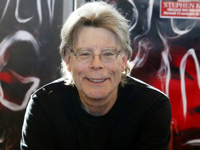 FILE - In this Nov. 13, 2013 file photo, author Stephen King poses for the cameras, during a promotional tour for his novel, "Doctor Sleep", a sequel to "The Shining', in Paris. King is one of several artists who will receive the National Medal of Arts from President Barack Obama …