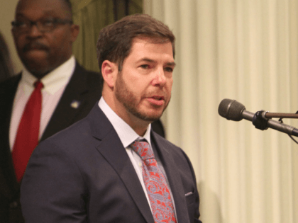 Assemblyman Joaquin Arambula, (D-Fresno), speaks to fellow lawmakers on Thursday, April 14