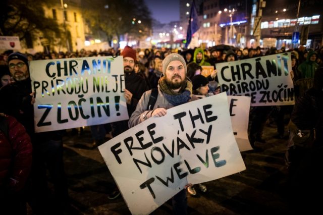 Hundreds protest detention of Greenpeace activists in Slovakia