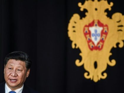 Xi arrives in Portugal to boost trade ties