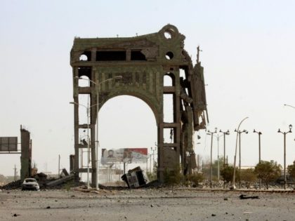 UN pushes 'de-escalation' in key port, besieged city at Yemen talks