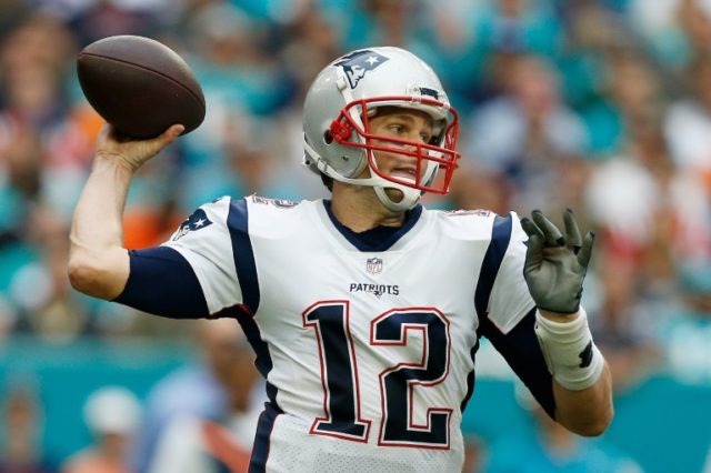 Pats' Brady sets NFL passing TD mark in loss to Dolphins