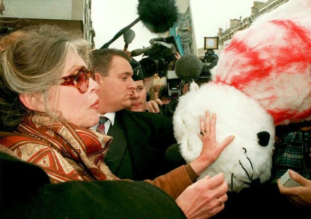 Brigitte Bardot seeks Christmas 'miracle' for animals