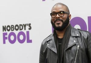 Tyler Perry, Kid Rock pay off holiday layaway bills for strangers