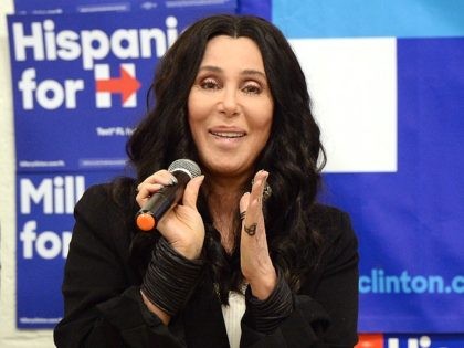 MIAMI, FL - NOVEMBER 07: Cher campaigns for Hillary Clinton on November 7, 2016 in Miami, Florida. (Photo by Gustavo Caballero/Getty Images)