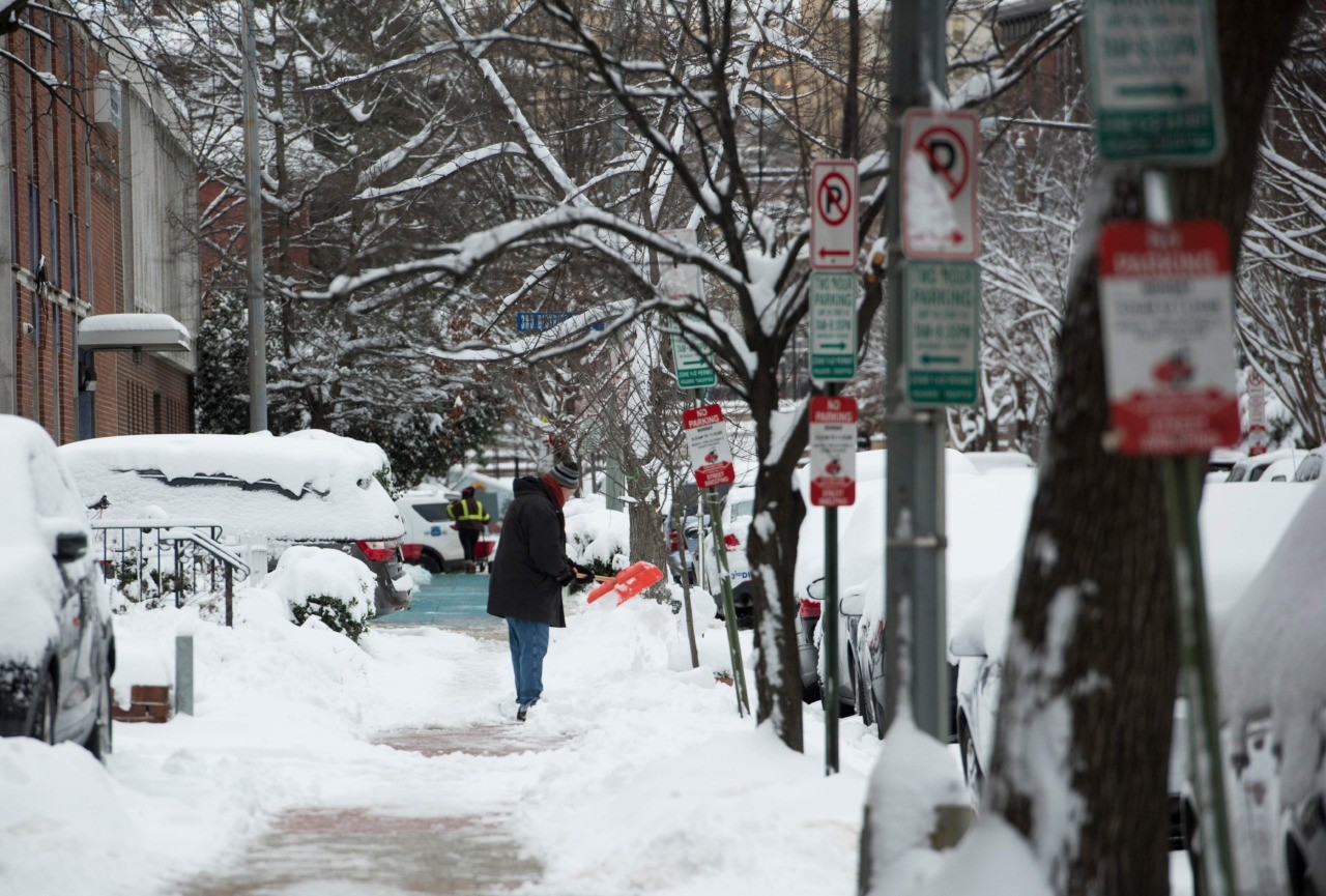 Photos: DC Area Winter Storm Causes Travel Nightmare, School Closures1280 x 865