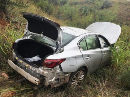 Border Patrol agents find illegal aliens locked in trunk of an Infiniti Q50 after the driv