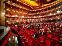 NEW YORK, NY - OCTOBER 01: Audiences fill the theater during 'The Opera House' screening at the 55th New York Film Festival at The Metropolitan Opera House on October 1, 2017 in New York City. (Photo by Roy Rochlin/Getty Images)