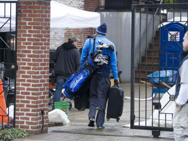 Obama home Washington (Cliff Owen / Associated Press)