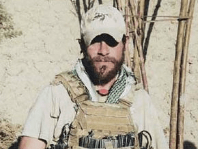 navy seal eddy dharged with war crime