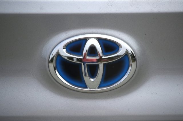 Toyota recalls 1.7 mn more autos over Takata airbag defects