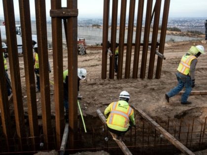 US vet cancels project to raise money for border wall