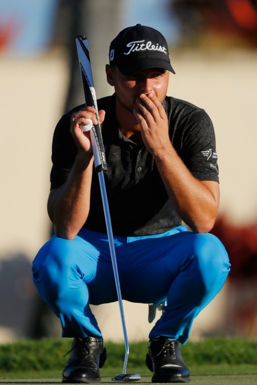 Newcomer Svensson snatches Sony Open lead