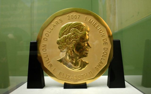 Four Berlin men deny giant gold coin heist