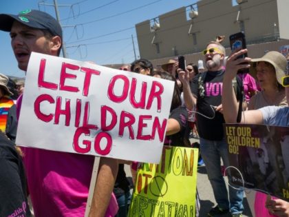 'Thousands' more children separated from parents at US border in 2017-18