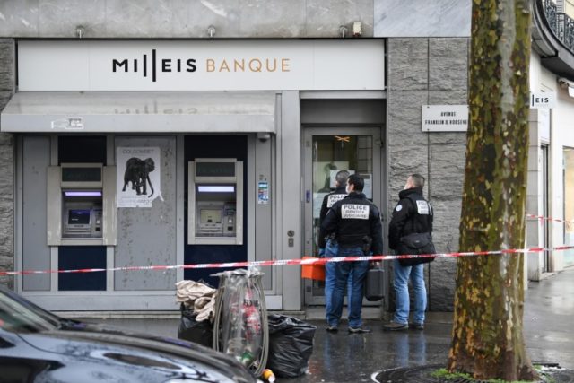 Brazen Paris bank raid near Champs-Elysees