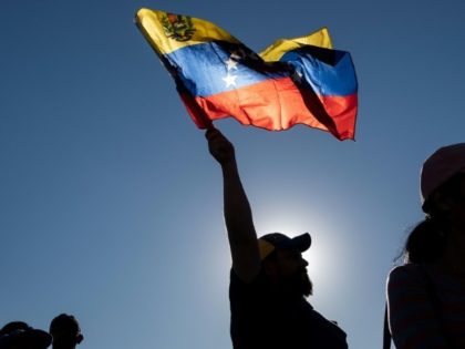 China 'opposes' foreign interference in Venezuelan crisis