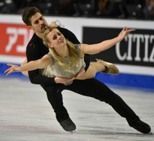 Defending champs Hubbell-Donohue lead in US ice dance