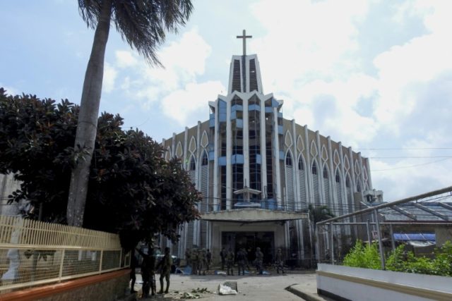 Islamist militants prime suspects in Philippine cathedral bombing