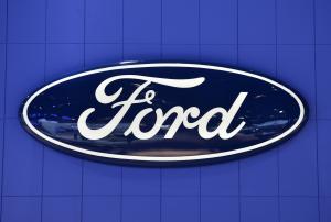 Ford adds nearly 1M vehicles to Takata airbag recall