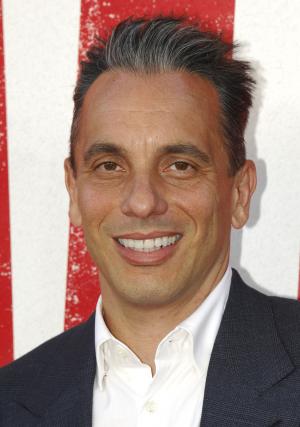 Comedian Sebastian Maniscalco gets dramatic in 'Green Book,' 'Irishman&#039