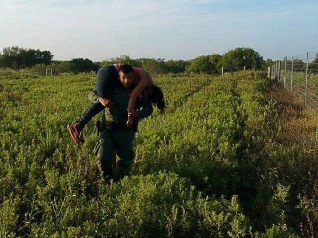 Falfurrias Station Border Patrol agents rescues a migrant woman who human smugglers left behind to die. (File Photo: U.S. Border Patrol/Rio Grande Valley Sector)