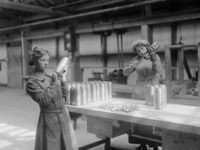 Women Workers At Munitions Factory Female employees working on shell casings at a Vickers Ltd munitions factory, UK, circa 1915. (Photo by Hulton Archive/Getty Images)