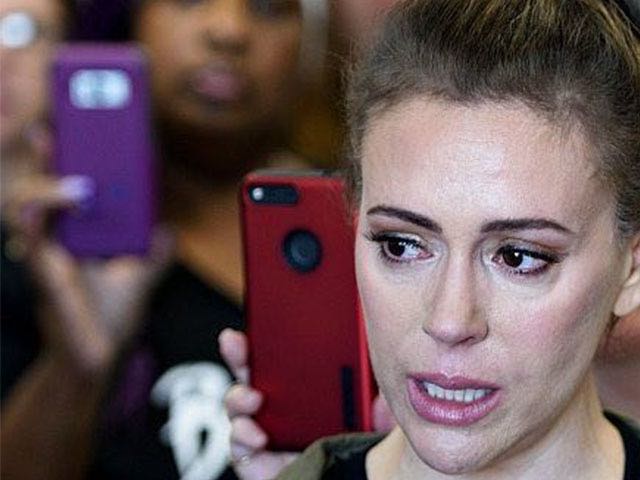 640px x 480px - Alyssa Milano Struggles to Come to Grips with Jussie Smollett Hate Hoax