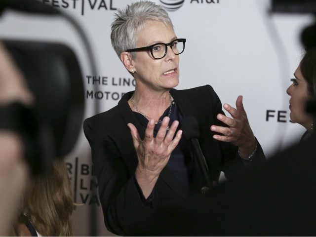 Co-Executive Producer Jamie Lee Curtis attends a screening of "Hondros" at Cinépolis Chelsea, during the 2017 Tribeca Film Festival, on Friday, April 21, 2017, in New York. (Photo by Brent N. Clarke/Invision/AP)