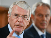 John Major Tony Blair DERRY, NORTHERN IRELAND - JUNE 09: Sir John Major speaks as he and Tony Blair make a joint EU appeal on June 9, 2016 in Derry, Northern Ireland. Former British Prime Ministers Sir John Major and Tony Blair travelled to Derry City in Northern Ireland warning that voting to leave …