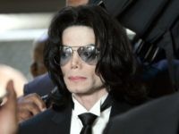SANTA MARIA, CA - JUNE 13: Michael Jackson prepares to enter the Santa Barbara County Superior Court to hear the verdict read in his child molestation case June 13, 2005 in Santa Maria, California. After seven days of deliberation the jury has reached a not guilty verdict on all 10 …
