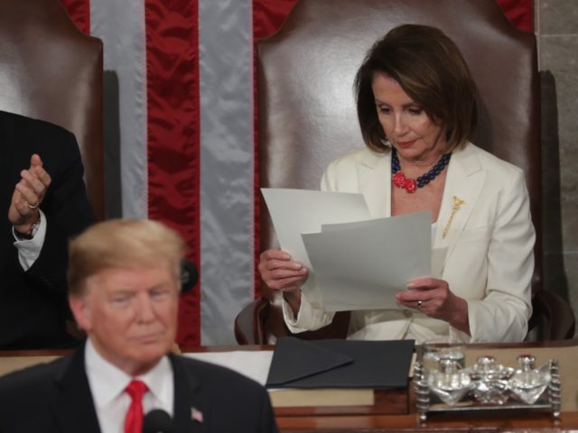 Nancy Pelosi papers SOTU (Chip Somodevilla / Getty)