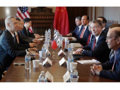 WASHINGTON, DC - JANUARY 30: (R-L) Commerce Secretary Wilbur Ross, U.S. Trade Representative Robert Lighthizer and other Trump Administration officials sit down with Chinese Vice Premier Liu He (L), Central Bank Governor Yi Gang (2nd L) and other Chinese vice ministers and senior officials for negotiations in the Diplomatic Room …