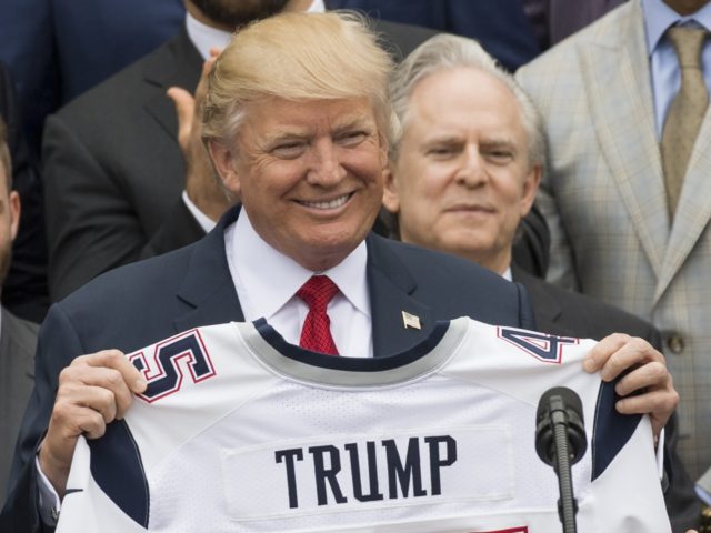 Trump Patriots jersey (Saul Loeb / AFP / Getty)