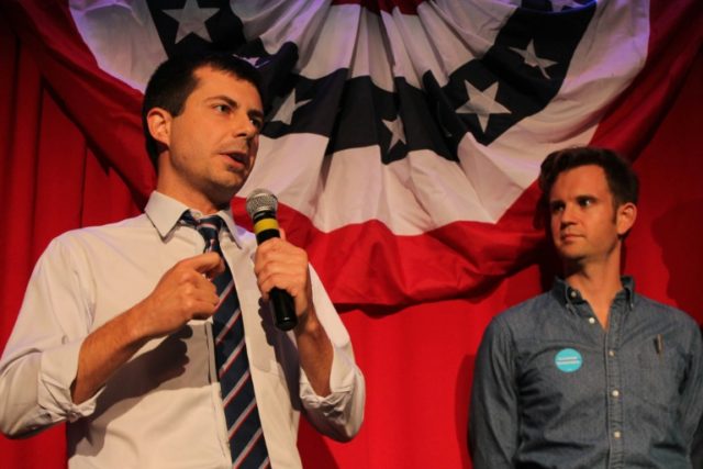 Democratic candidate trusts Americans ready for gay president
