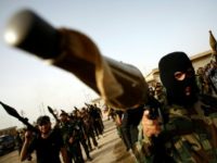 Bomb blast kills eight Shiite militiamen in Iraq