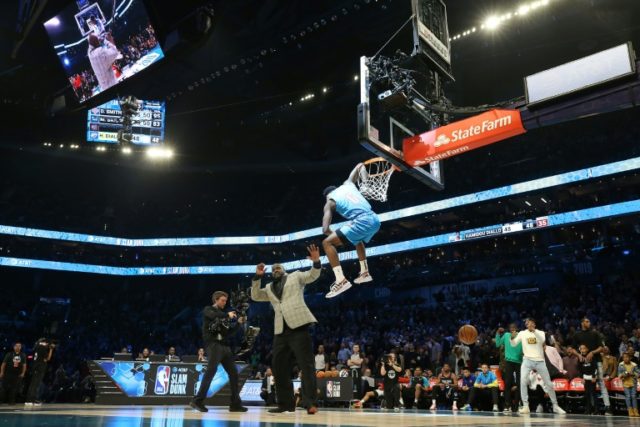 Diallo shows off high-flying skills to win NBA dunk crown