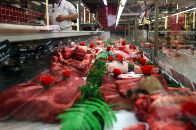 Slovakia slaps emergency checks on Polish beef