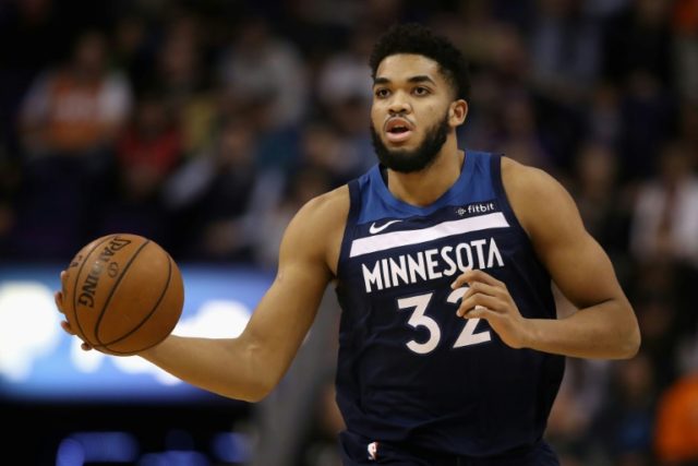 NBA T-Wolves center Towns recovering after car smash