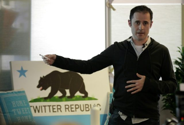 Twitter co-founder Evan Williams leaving board