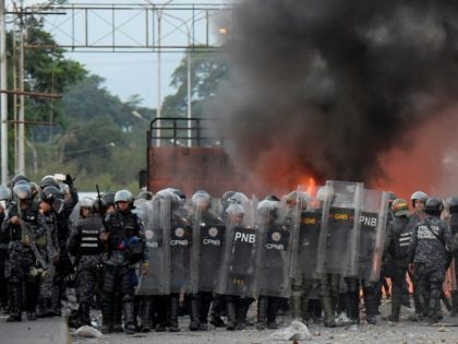 Venezuelans trapped along border after weekend unrest