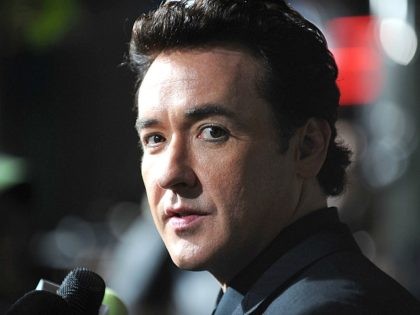 LOS ANGELES, CA - NOVEMBER 03: Actor John Cusack arrives at the premiere of Columbia Pictures' "2012" at the Regal Cinemas LA live on November 3, 2009 in Los Angeles, California. (Photo by Alberto E. Rodriguez/Getty Images)