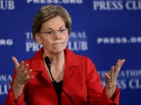 Sen. Elizabeth Warren (D-MA) speaks at the National Press Club August 21, 2018 in Washington, DC. Warren spoke on ending corruption in the nation's capital during her remarks. (Photo by Win McNamee/Getty Images)