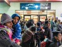 Illegal-aliens-released- PAUL RATJE:AFP:Getty Images