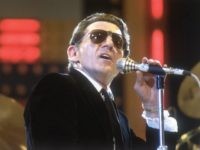 circa 1980: Rock 'n' roll legend and piano-pounder Jerry Lee Lewis, also known as the 'Killer' performing on stage. (Photo by Keystone/Getty Images)
