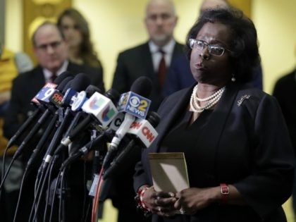 Special prosecutor Patricia Brown Holmes speaks to reporters at the courthouse Thursday, Jan. 17, 2019, in Chicago. Former Detective David March, ex-Officer Joseph Walsh and Officer Thomas Gaffney, three Chicago police officers accused accused of trying to cover up the fatal shooting of Laquan McDonald by officer Jason Van Dyke …