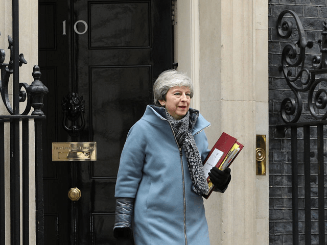 May Offers Resignation to Get Brexit ‘Worst Deal in History’ Over the Line