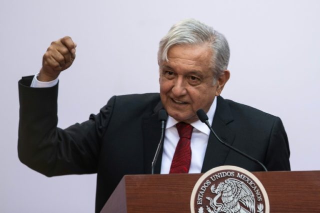 AMLO insists Mexican economy strong, dismisses doubters